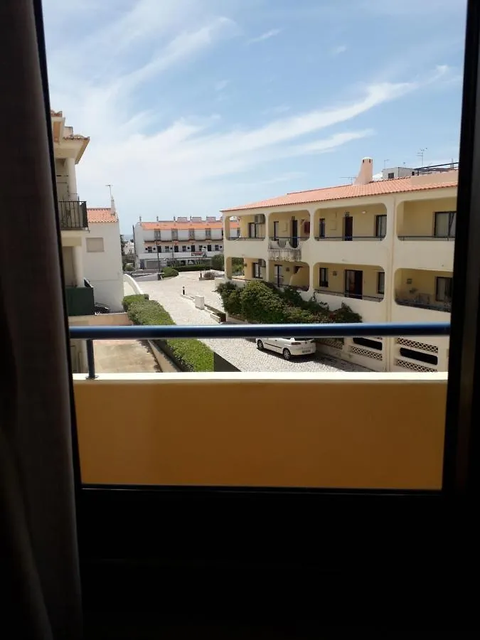 T2 Com 2Wc Em Condominio Com Piscina Portugal