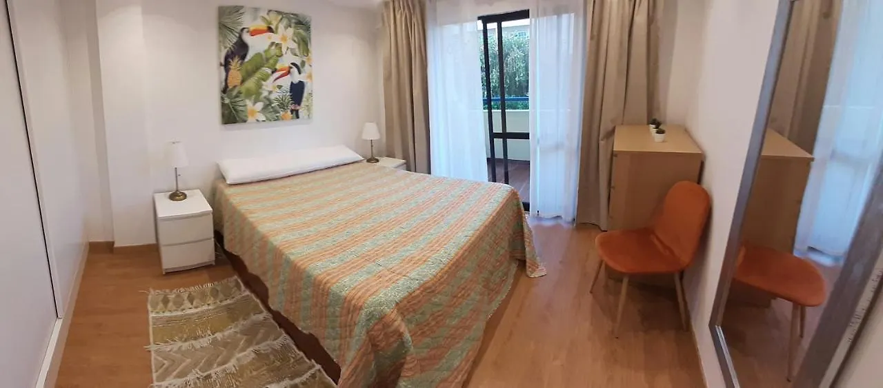 T2 Com 2Wc Em Condominio Com Piscina