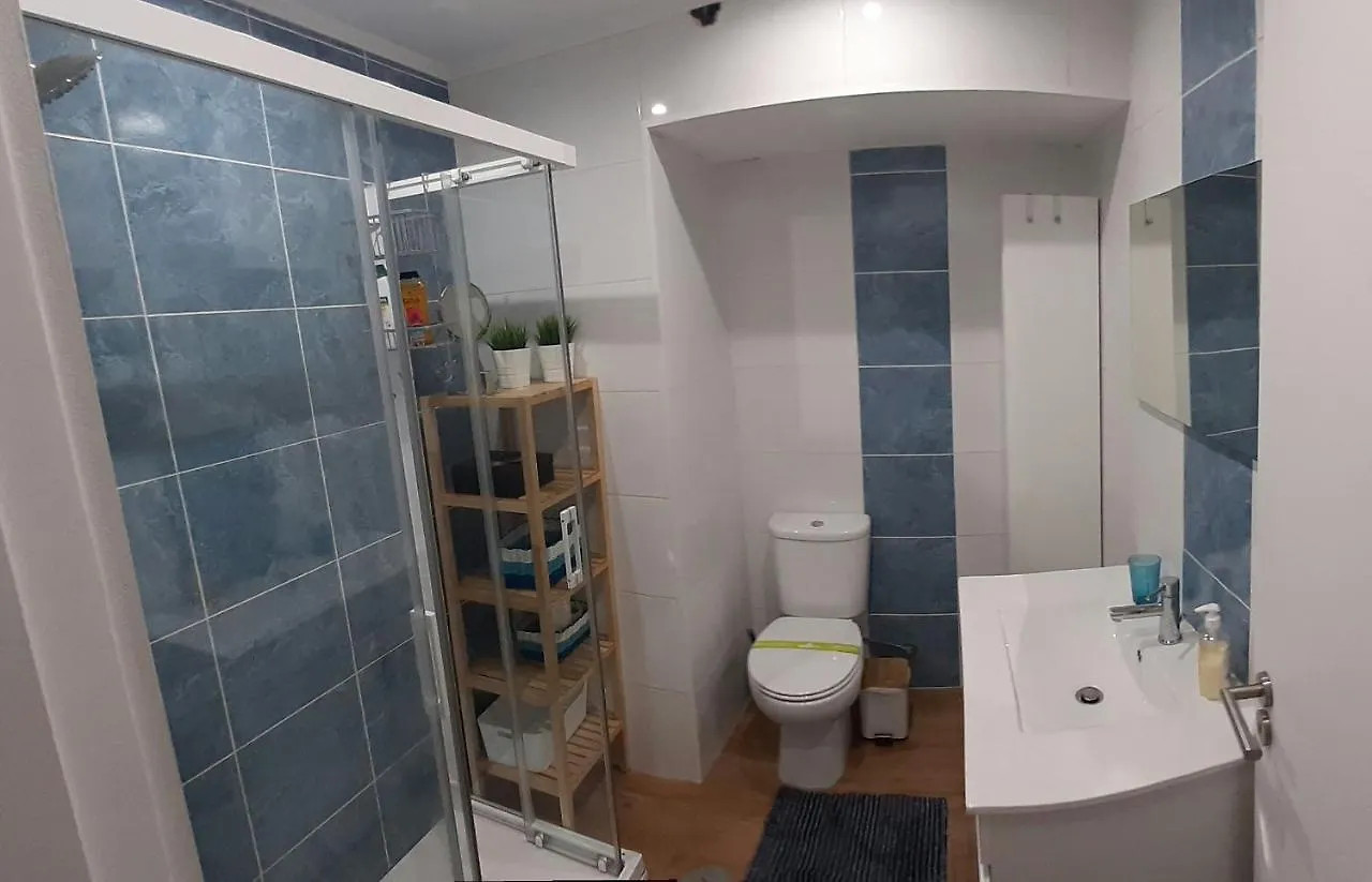T2 Com 2Wc Em Condominio Com Piscina